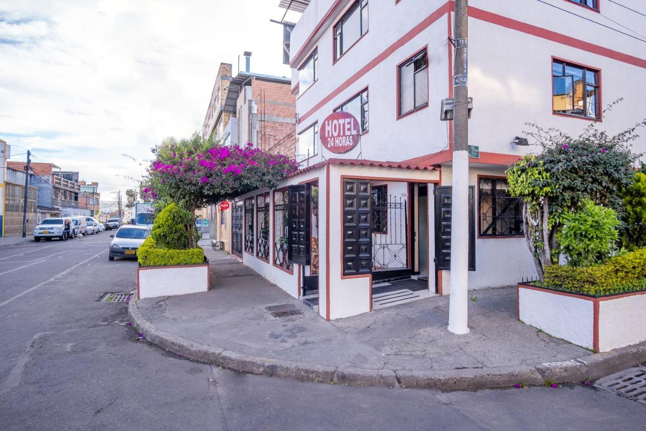 Ayenda Casa Blanca Bogota Hotel Exterior photo